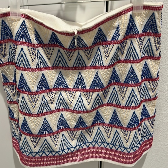 Club Monaco beaded miniskirt. - Picture 3 of 3